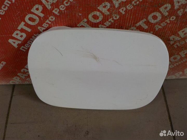 Лючок бензобака Toyota Corolla ADE150 1zrfe