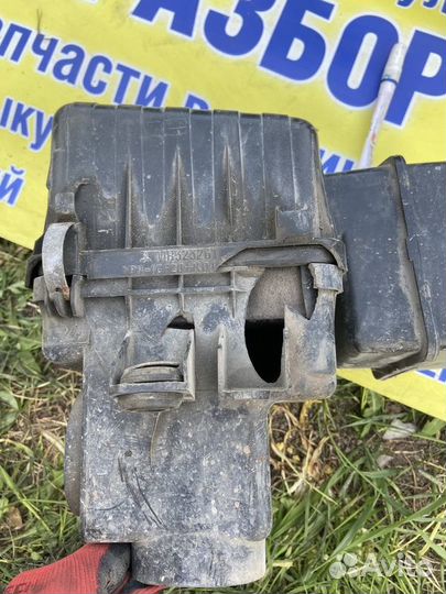 Корпус воздушного фильтра Mitsubishi Galant