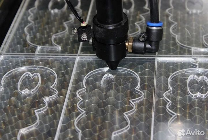 Резка оргстекла лазером