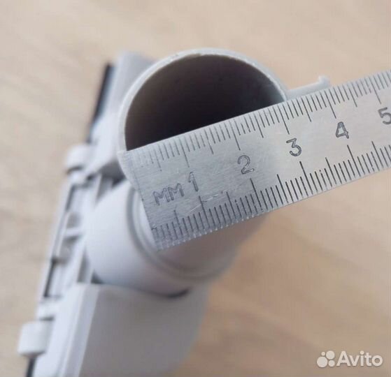 Щетка для пылесоса универсальная