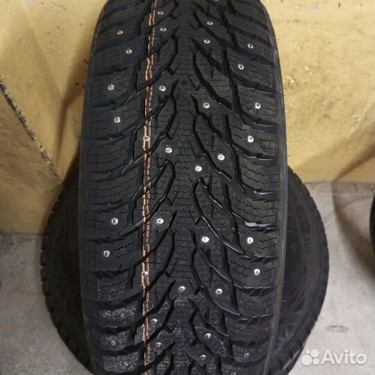 Ikon Tyres Autograph Ice 9 SUV 215/65 R16