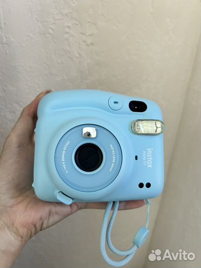 Фотоаппарат Fujifilm Instax Mini 11