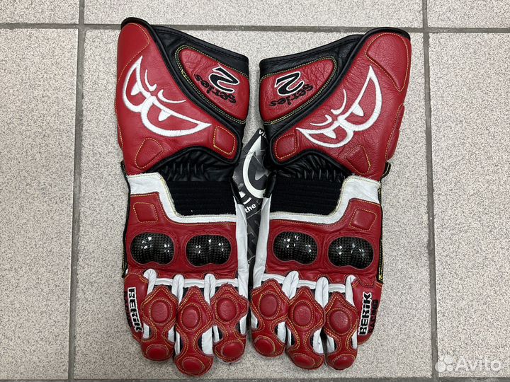 Berik мотоперчатки