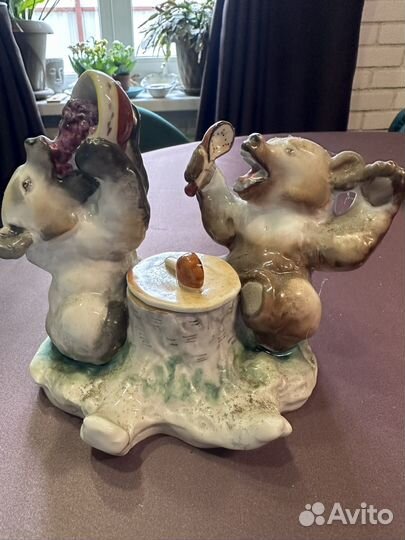 Фарфоровая чернильница