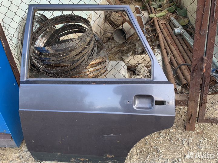 Задняя дверь левая на Ваз 2109