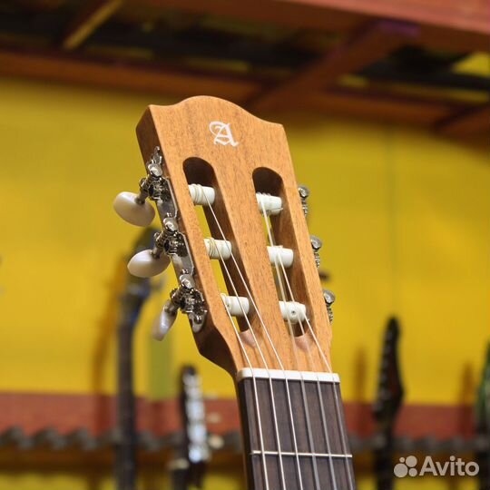 Классическая гитара Alhambra Z-Nature Open Pore Na