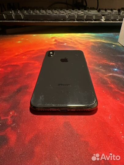 iPhone X, 64 ГБ