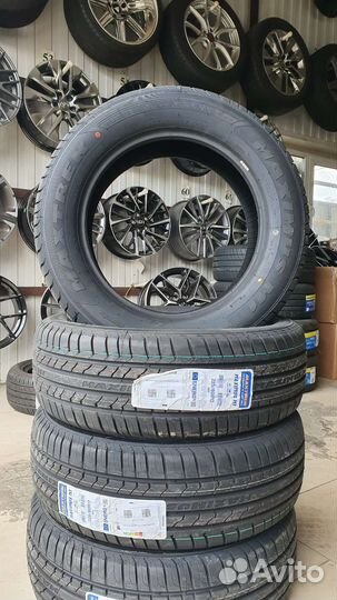 Maxtrek Maximus M1 225/60 R17