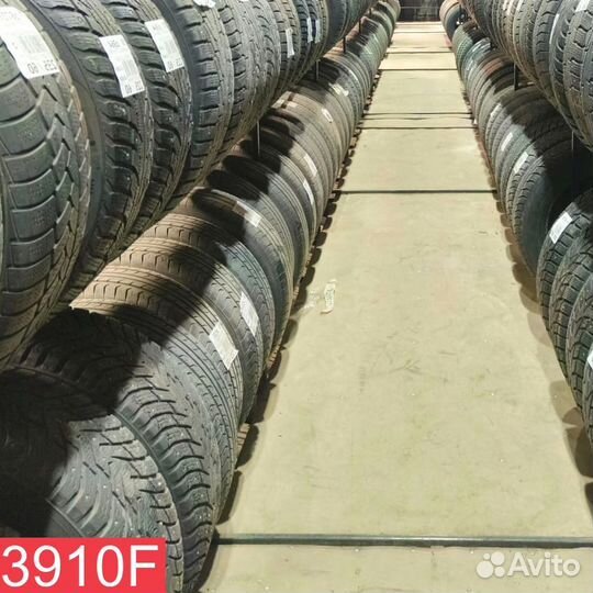 Bridgestone Blizzak Revo GZ 215/60 R17 M