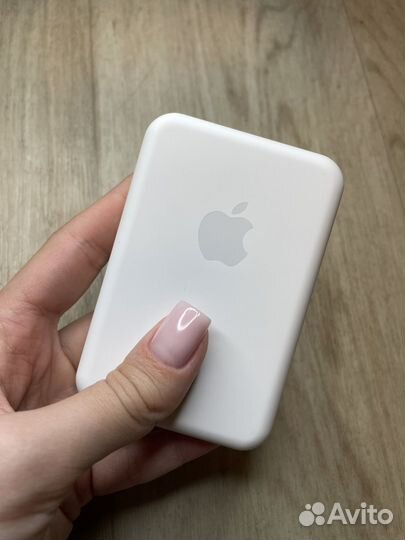 Внешний аккумулятор MagSafe Battery Pack