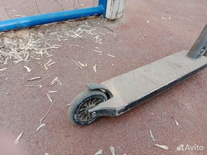 Трюковой самокат