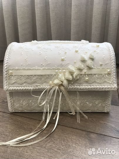 Свадебный сундук для денег