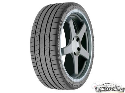 Michelin Pilot Super Sport 285/35 R21 105Y