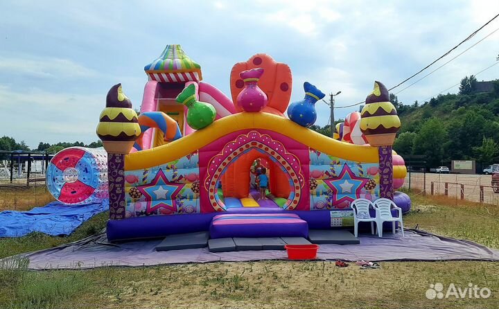 Детский надувной батут с горкой б.у