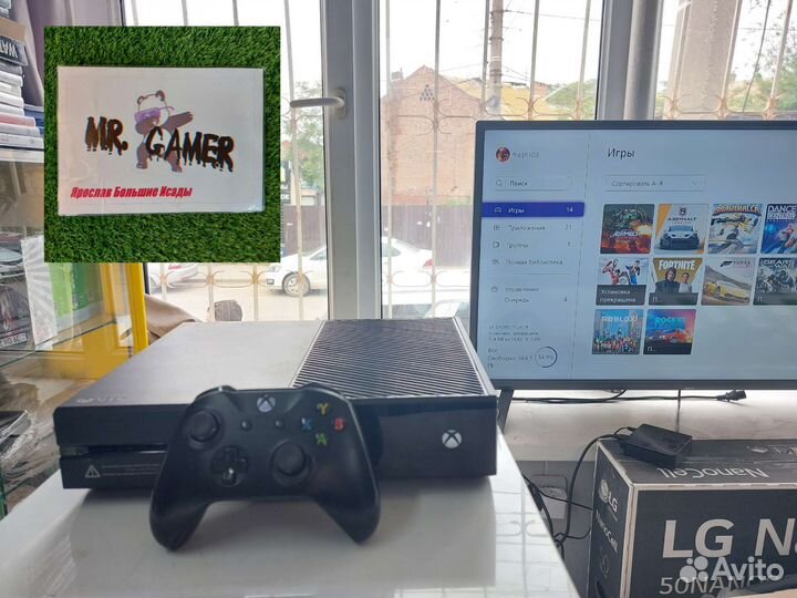 Игровая приставка Xbox One 500 Gb