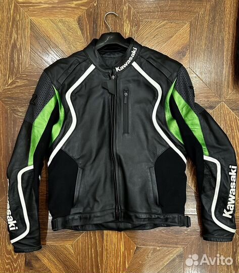 Мотокуртка