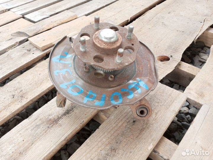 Кулак поворотный задний левый Honda Accord 6 wagon