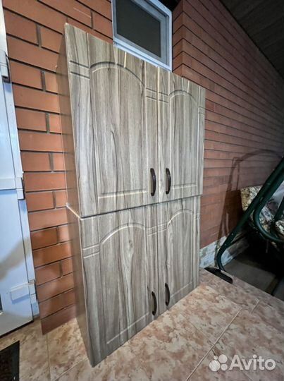 Кухонный шкаф