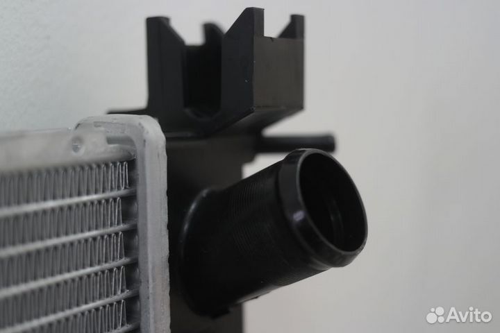 Радиатор охлаждения Лада Веста 15