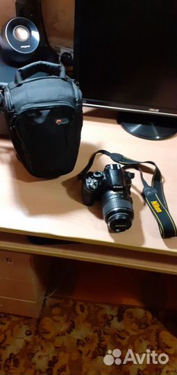 Продаётся цифровой фотоаппарат Nikon D3100