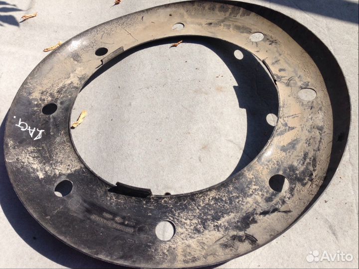 Накладка запасного колеса Рено Дастер