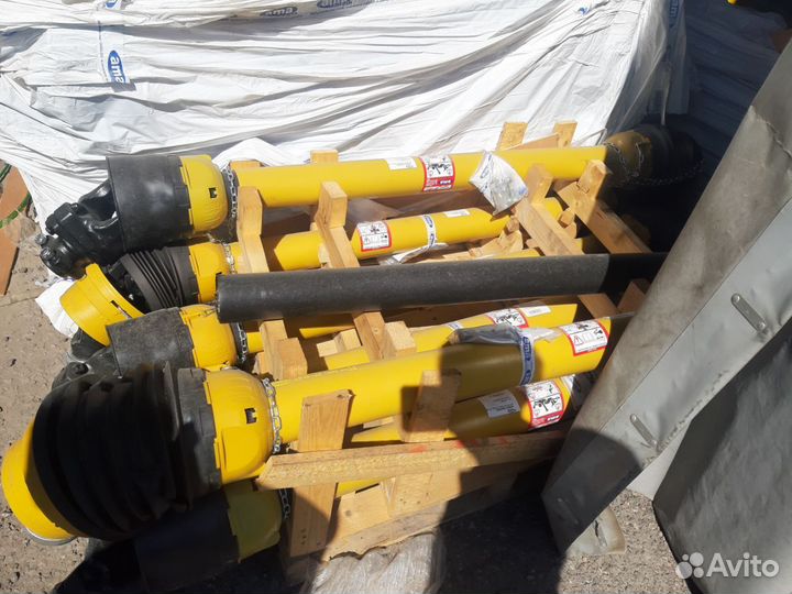 Карданный вал Krone Camprima CF155XC 9554942