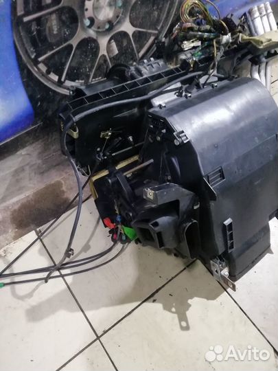 Корпус печки салона в сборе BMW 5 E34