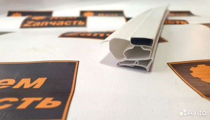 Уплотнитель двери холодильника