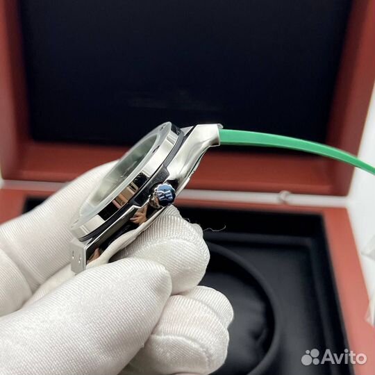 Часы женские Hublot