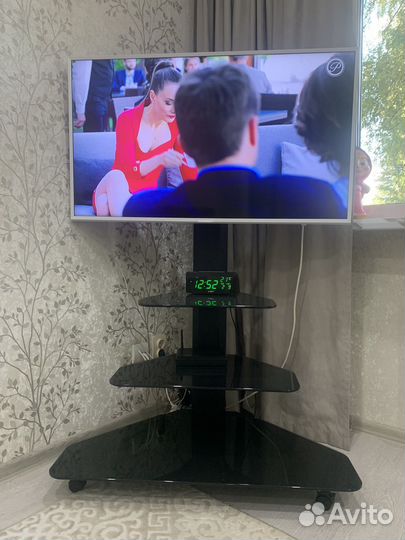 Тумба под телевизор