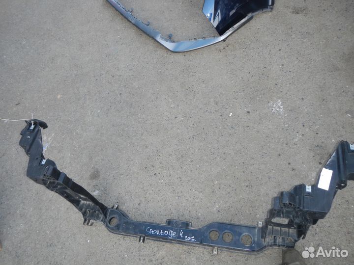 Панель передняя для Kia Sportage