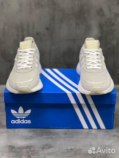 Эксклюзив: Adidas Retropy F2 в бежевом оттенке