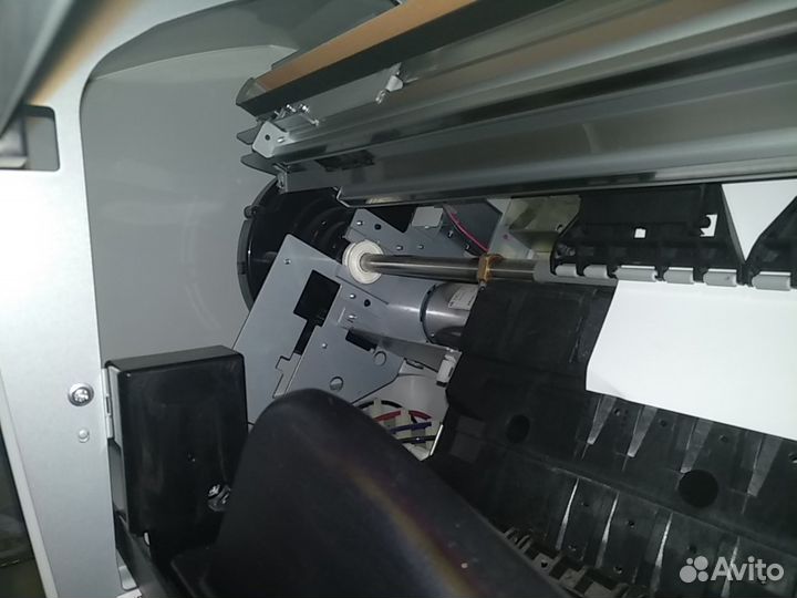 Плоттер Epson Stylus Pro 7800 пробег 100 метров