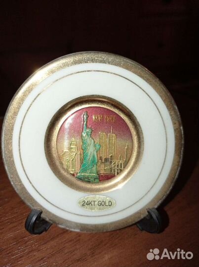 Сувенирная тарелочка