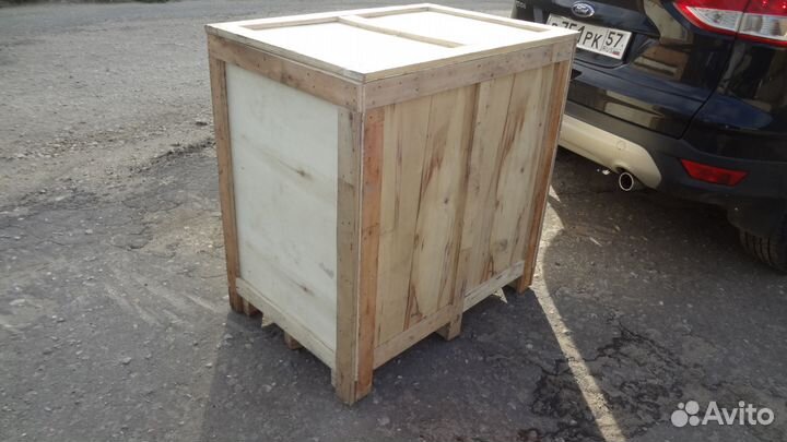 Ящики для хранения или перевозки. Будка для собаки