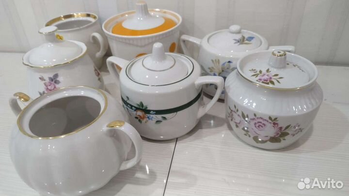 Набор столовой посуды СССР сахарницы. Конфетницы