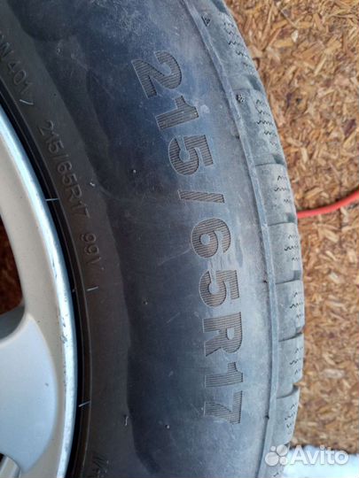 Accelera 651 215/65 R17