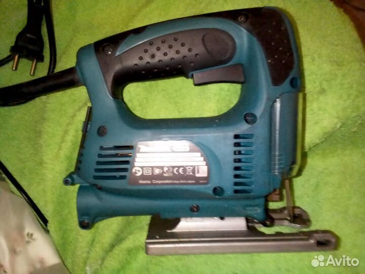 Электролобзик makita 4329