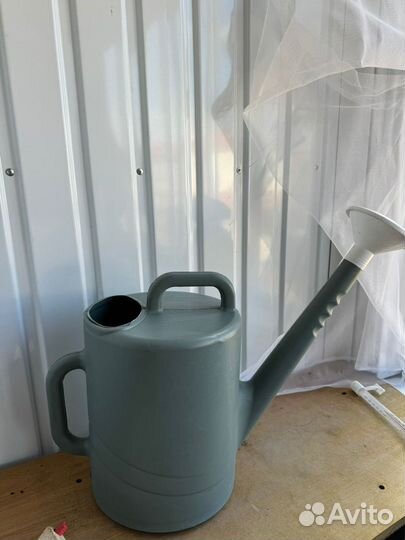 Лейка садовая