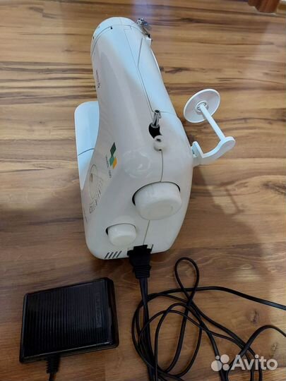 Швейная машина Astralux 590