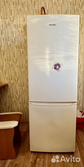 Холодильник vestel б/у