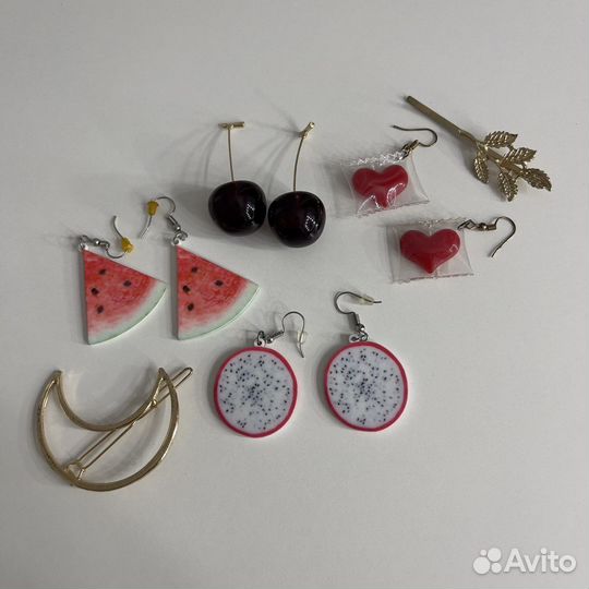 Серьги и заколки