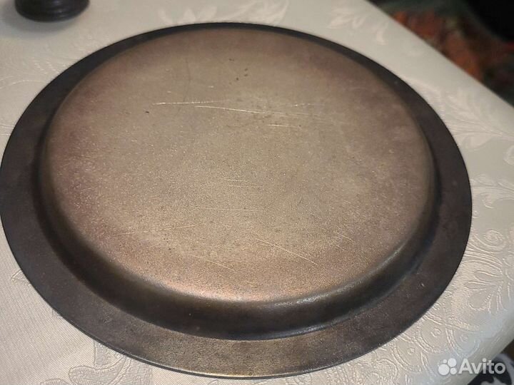 Поднос с рюмками