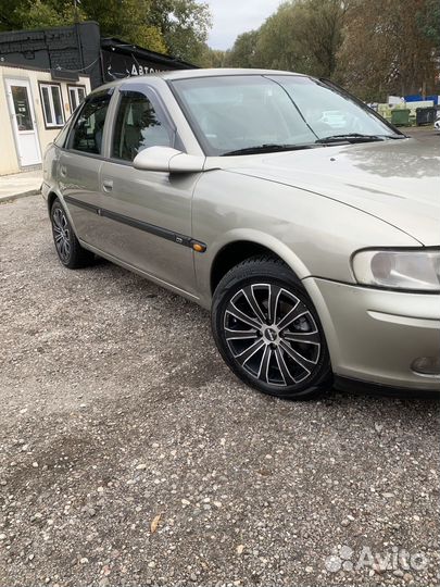 Opel Vectra 1.6 AT, 1997, 305 000 км