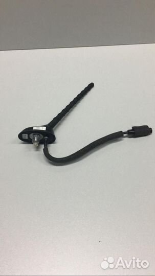 Антенна на KIA Sportage с 2011г 962003u000