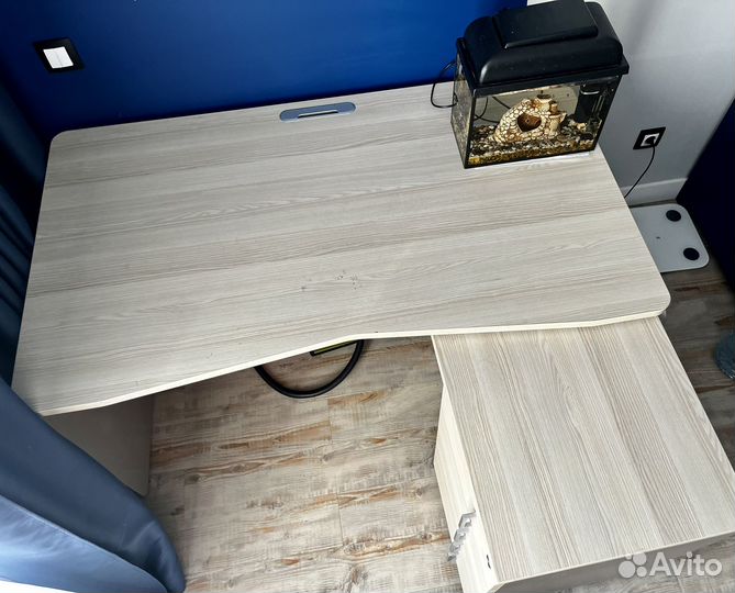 Офисный Стол и тумба правая серия Аккорд Дэфо