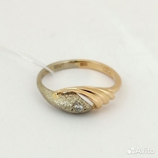 Кольцо / размер 18 / 3,21г / Золото585 / бриллианты