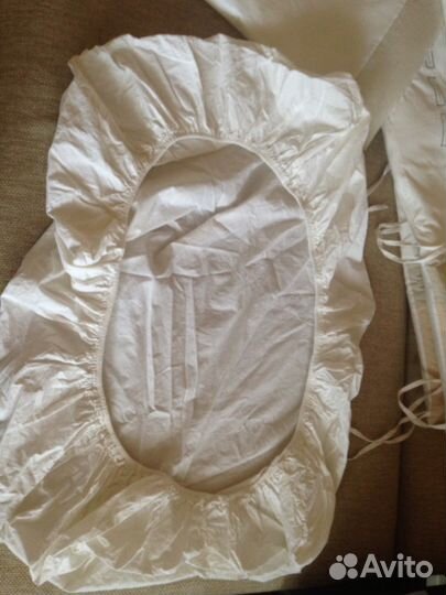 Борта в детскую кроватку, простынь, матрасик