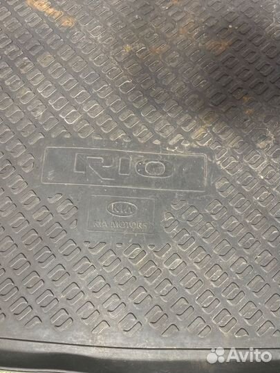 Коврик багажника Kia Rio 3 седан 1.6 G4FC 2011