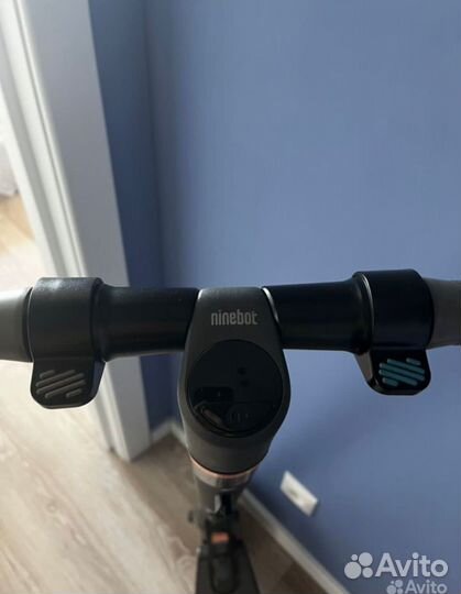 Электросамокат Ninebot Kickscooter ES2